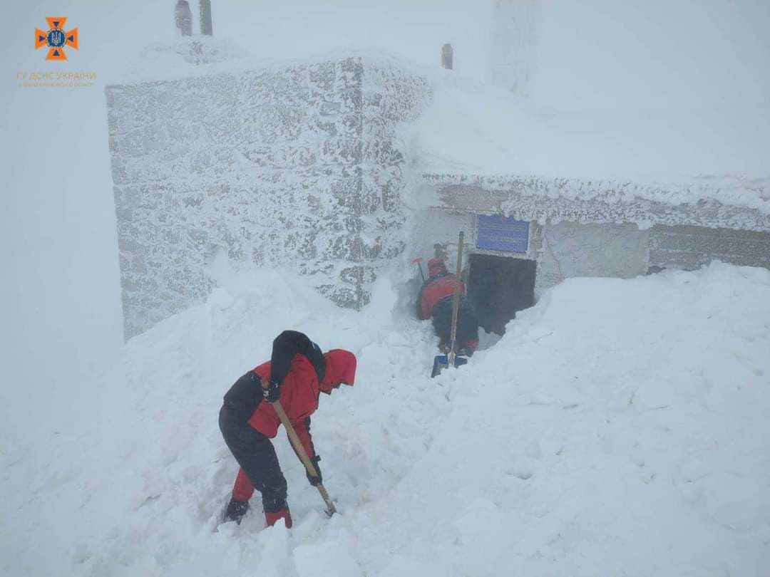 Хуртовина: безпека та виживання в снігових заметах